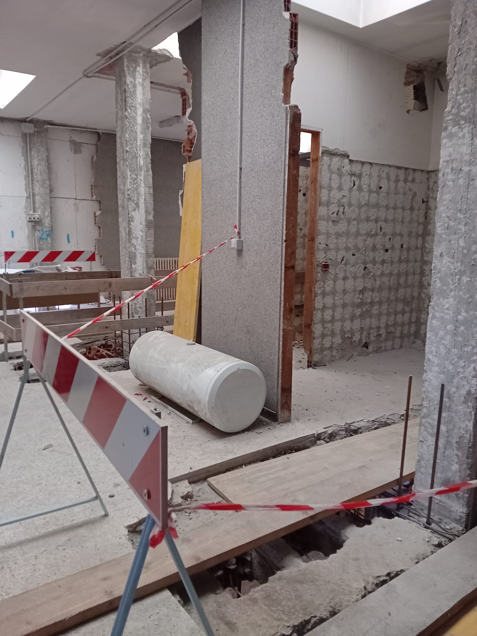 immagine di galleria 'La riqualificazione della scuola Marzabotto'