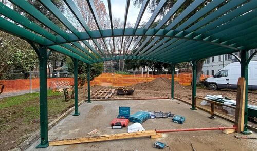 immagine di galleria 'Continua la riqualificazione del giardino di villa Mylius -seconda parte'
