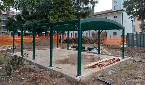 immagine di galleria 'Continua la riqualificazione del giardino di villa Mylius -seconda parte'