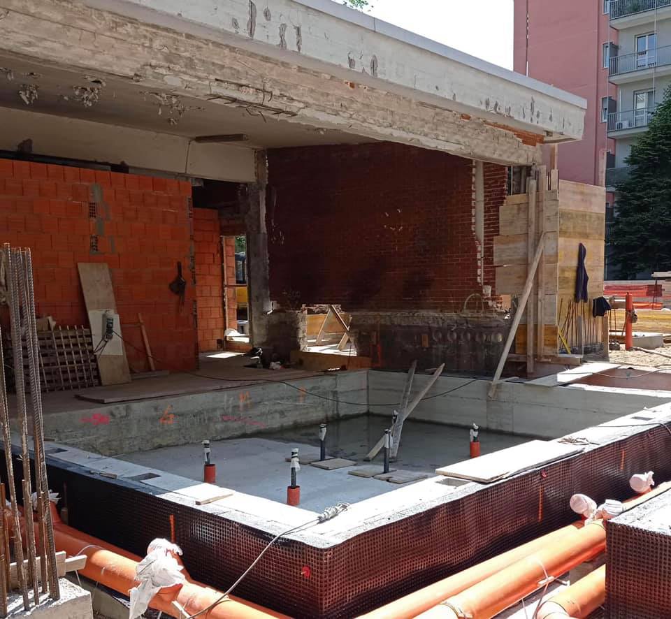 immagine di galleria 'Piscina De Gregorio'