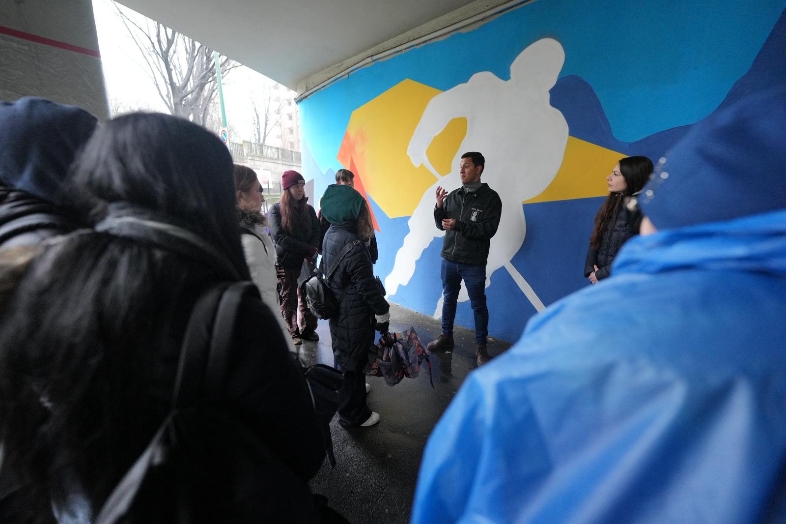 immagine di galleria 'Siamo energia! Il murales nel sottopasso Garibaldi'