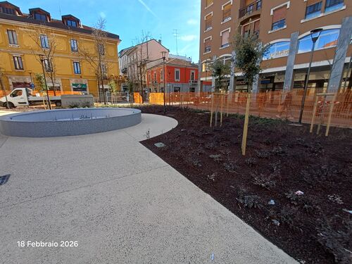 immagine di galleria 'Riqualificazione di piazza Trento e Trieste'