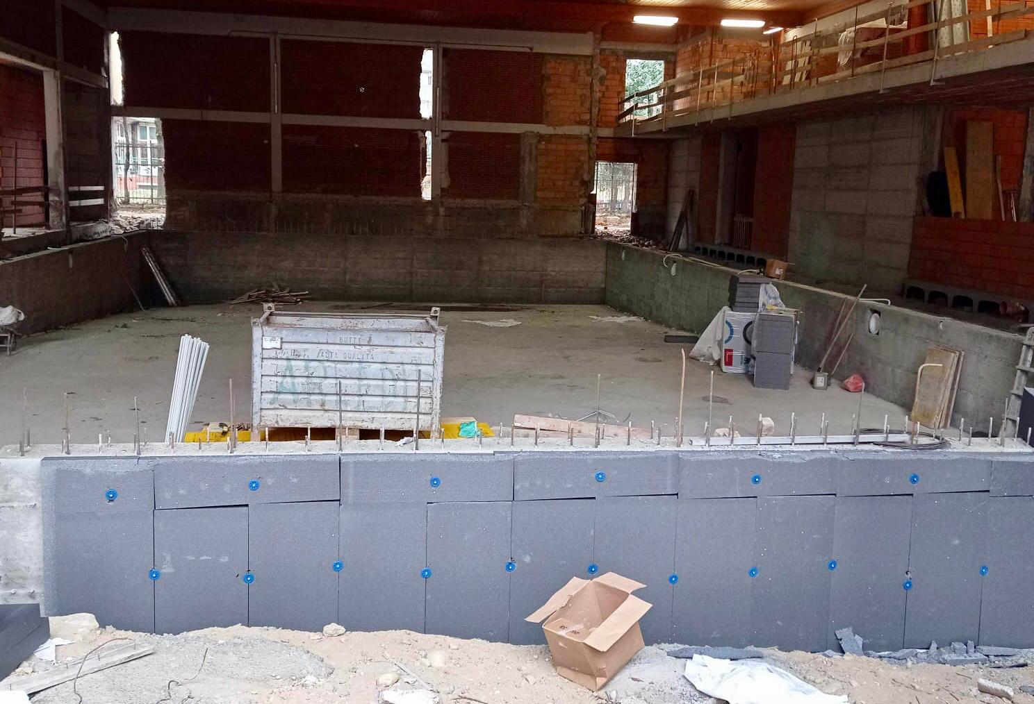 immagine di galleria 'Piscina De Gregorio'