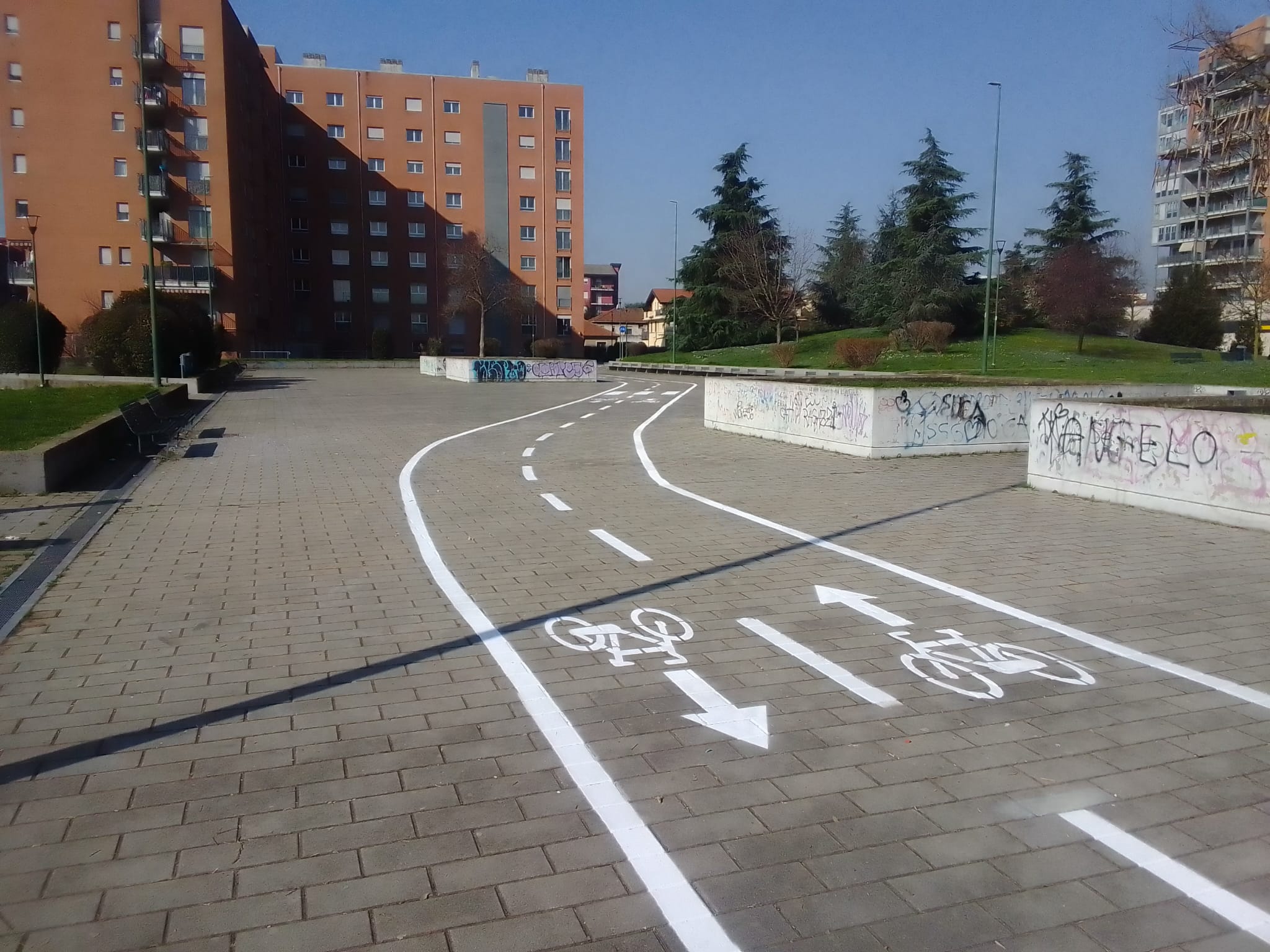 immagine di galleria 'Bicipolitana: la ciclabile di collegamento con il polo universitario di via Adamello'