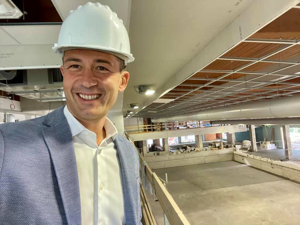 immagine di galleria 'Piscina De Gregorio'