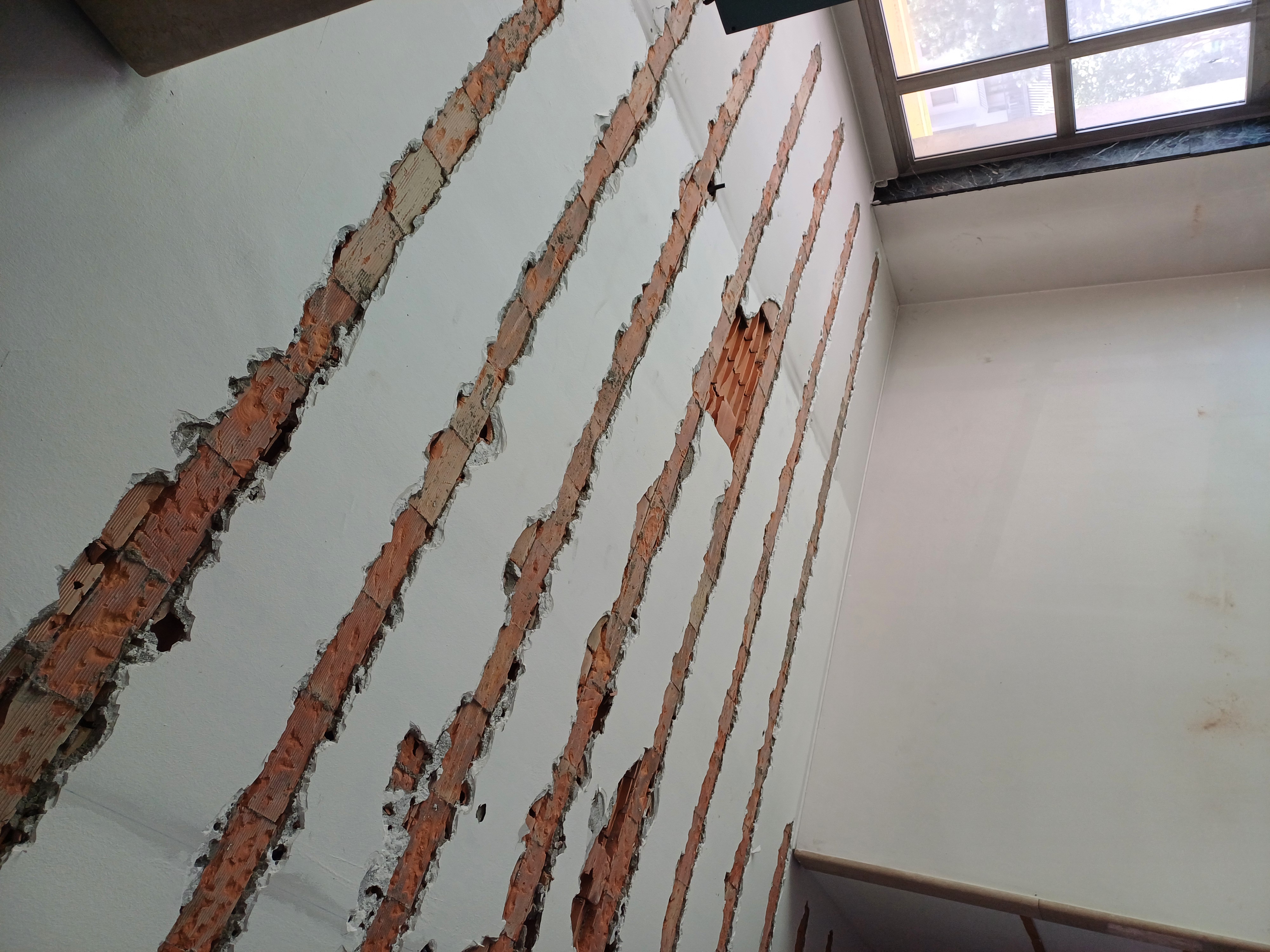 immagine di galleria 'Scuola Oriani: il cantiere'