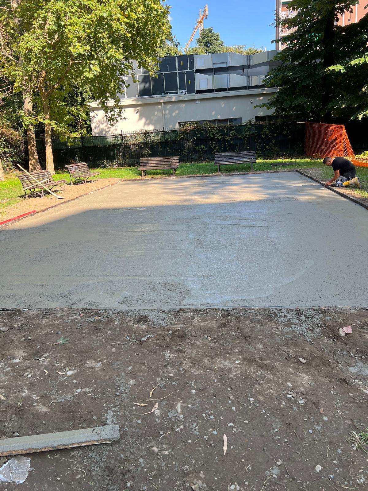 immagine di galleria 'Area giochi inclusiva al giardino Magenta'