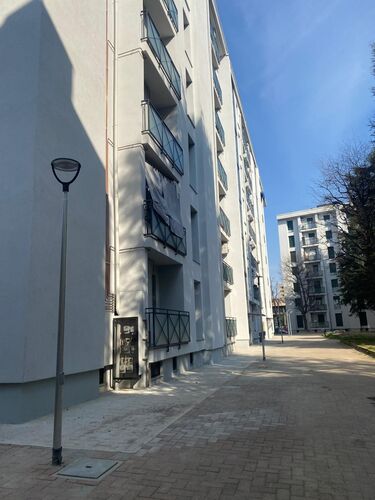 immagine di galleria 'Quartiere Primavera: riqualificazione di due condomini'