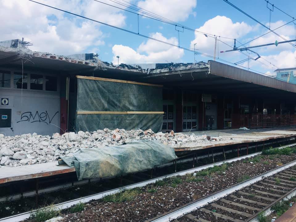 immagine di galleria 'Stazione a ponte e piazza I° Maggio'