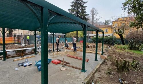immagine di galleria 'Continua la riqualificazione del giardino di villa Mylius -seconda parte'