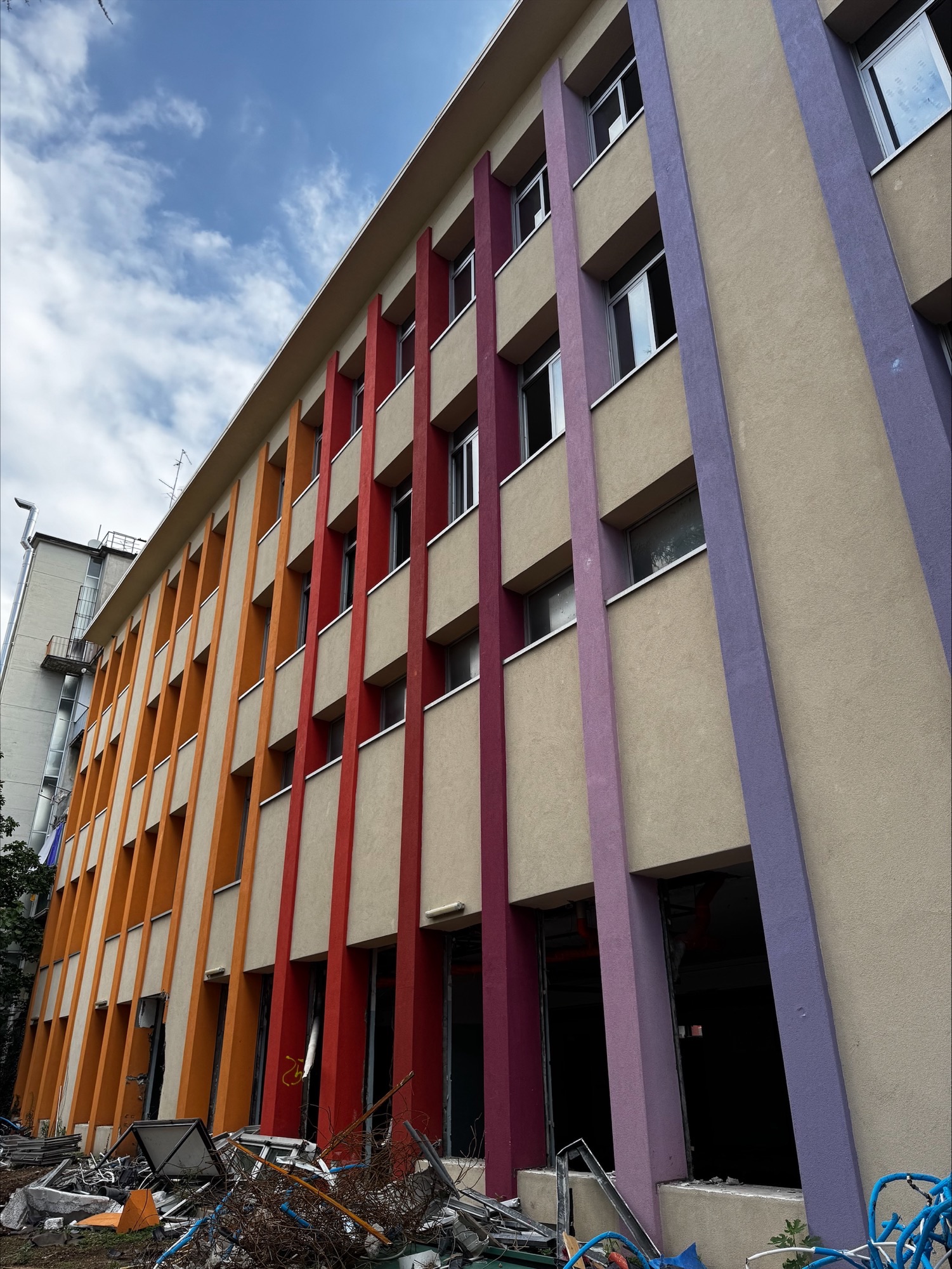 immagine di galleria 'Scuola Oriani: il cantiere'