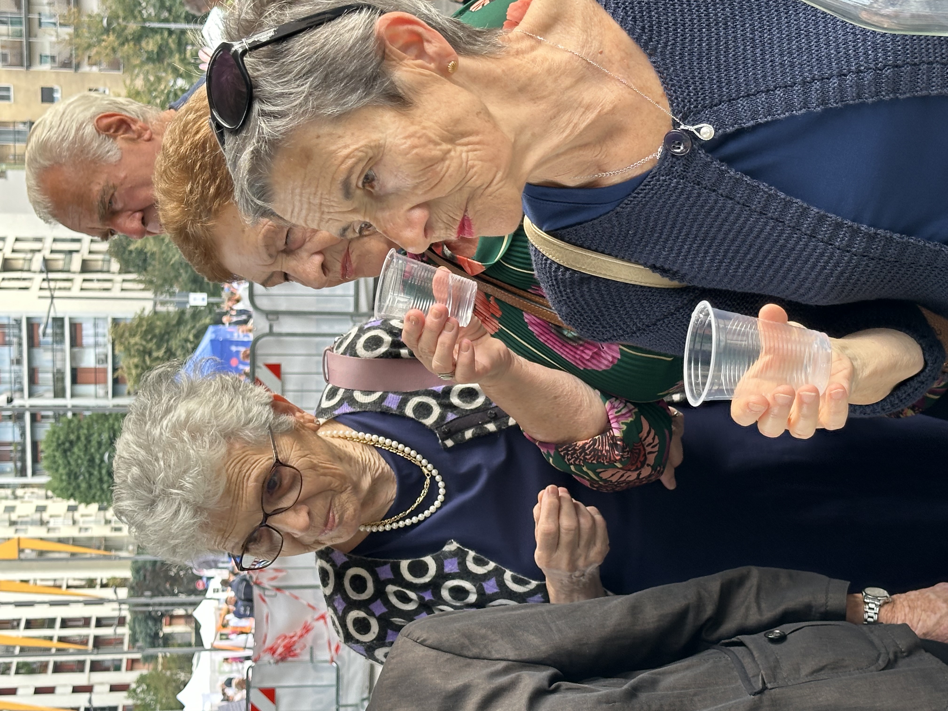 immagine di galleria 'Blind Tasting Challenge'