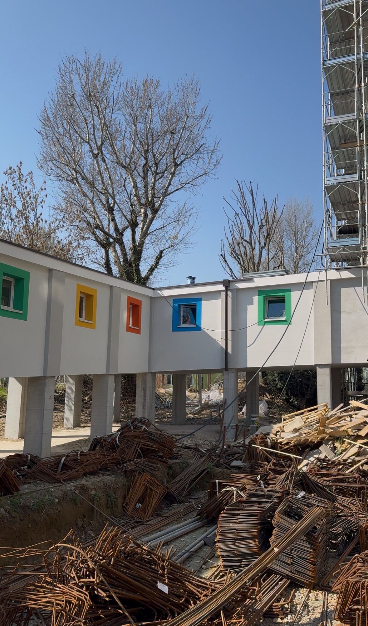 immagine di galleria 'La riqualificazione della scuola Marzabotto'