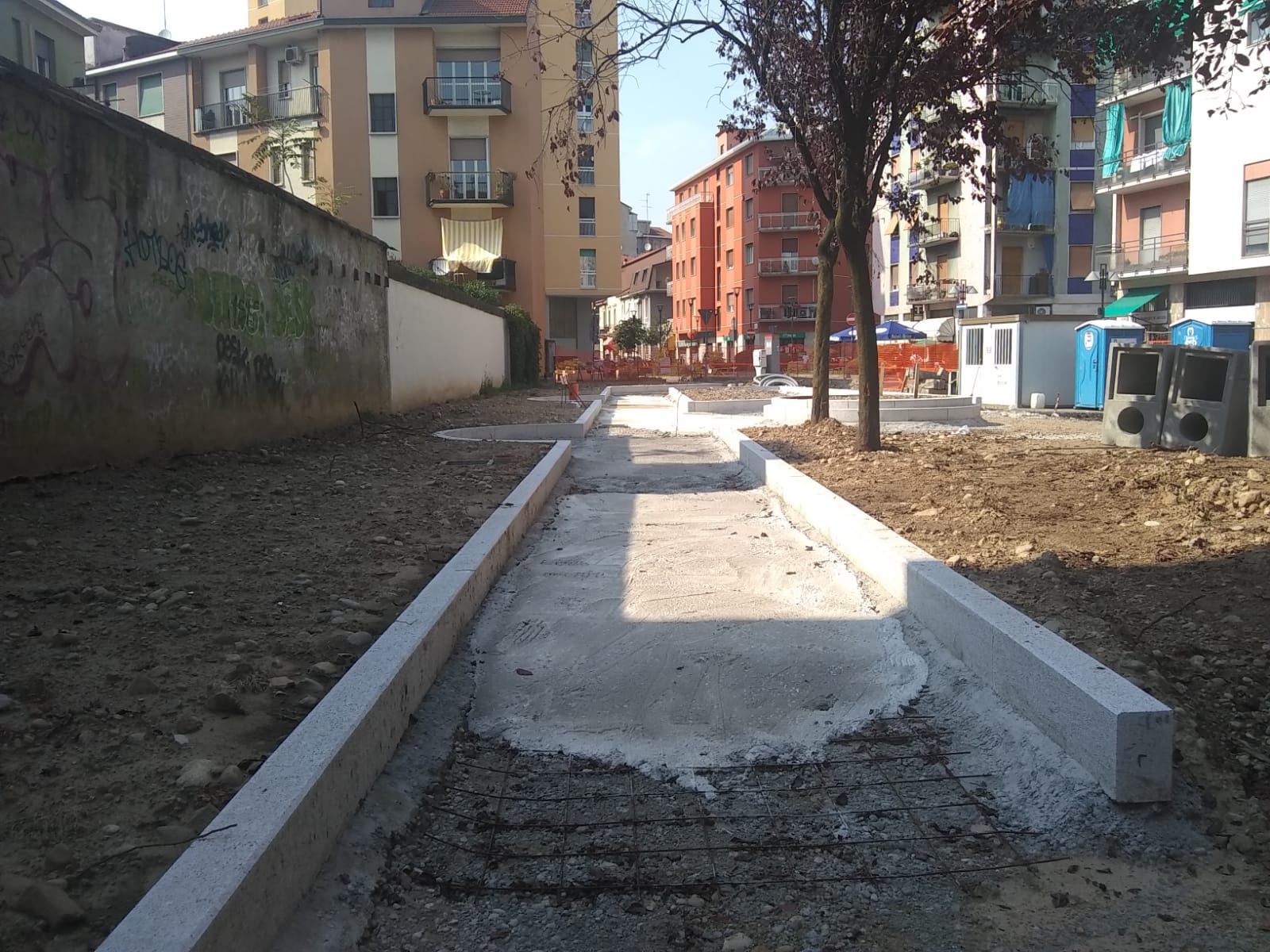 immagine di galleria 'La via Picardi si è fatta nuova!'