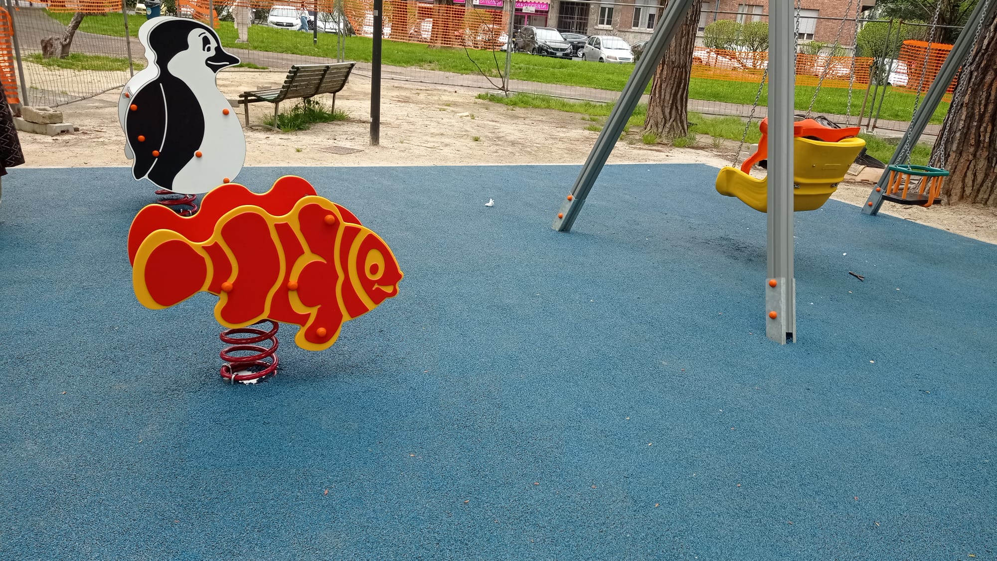 immagine di galleria 'Giardino XXV aprile: nuovi giochi inclusivi!'