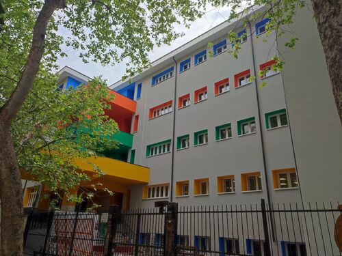 immagine di galleria 'La riqualificazione della scuola Marzabotto'
