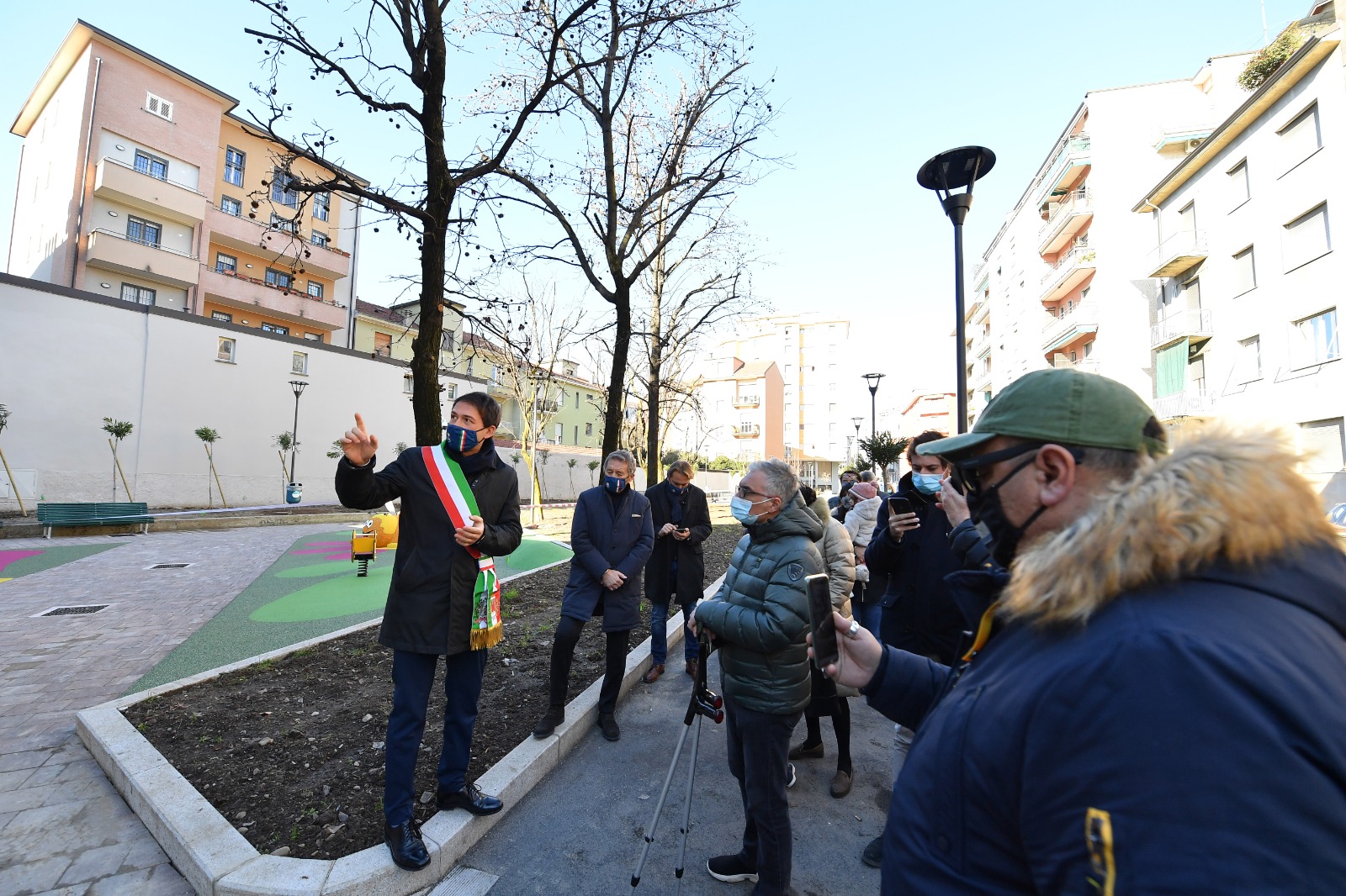 immagine di galleria 'La via Picardi si è fatta nuova!'