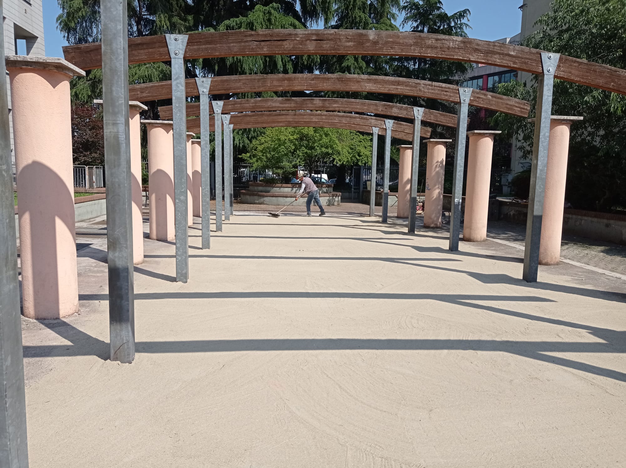 immagine di galleria 'Il Giardino delle colonne'