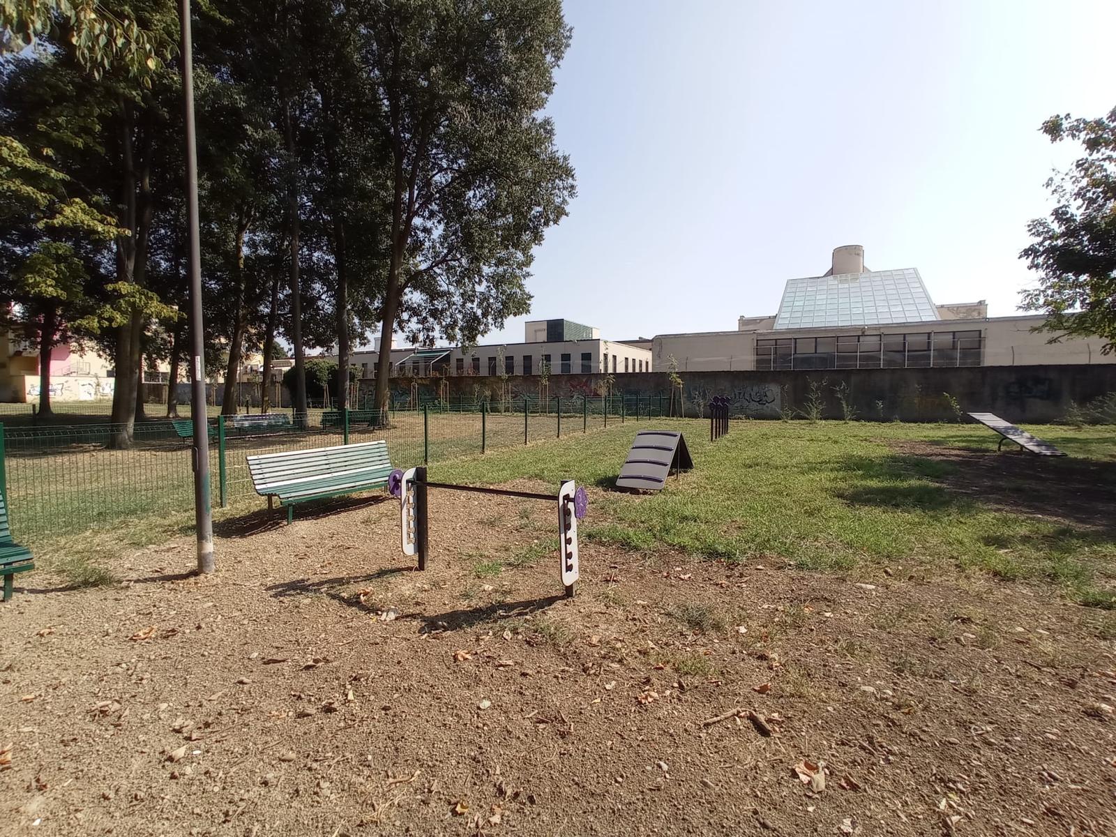 immagine di galleria 'Area Agility Dog – giardino Duse via Pisa'