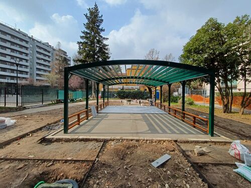 immagine di galleria 'Continua la riqualificazione del giardino di villa Mylius -seconda parte'