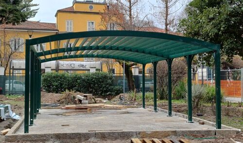 immagine di galleria 'Continua la riqualificazione del giardino di villa Mylius -seconda parte'