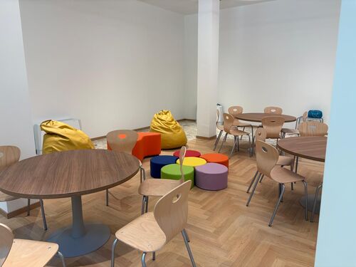 immagine di galleria 'Casa dei Bambini Montessori: centro polifunzionale per la famiglia'
