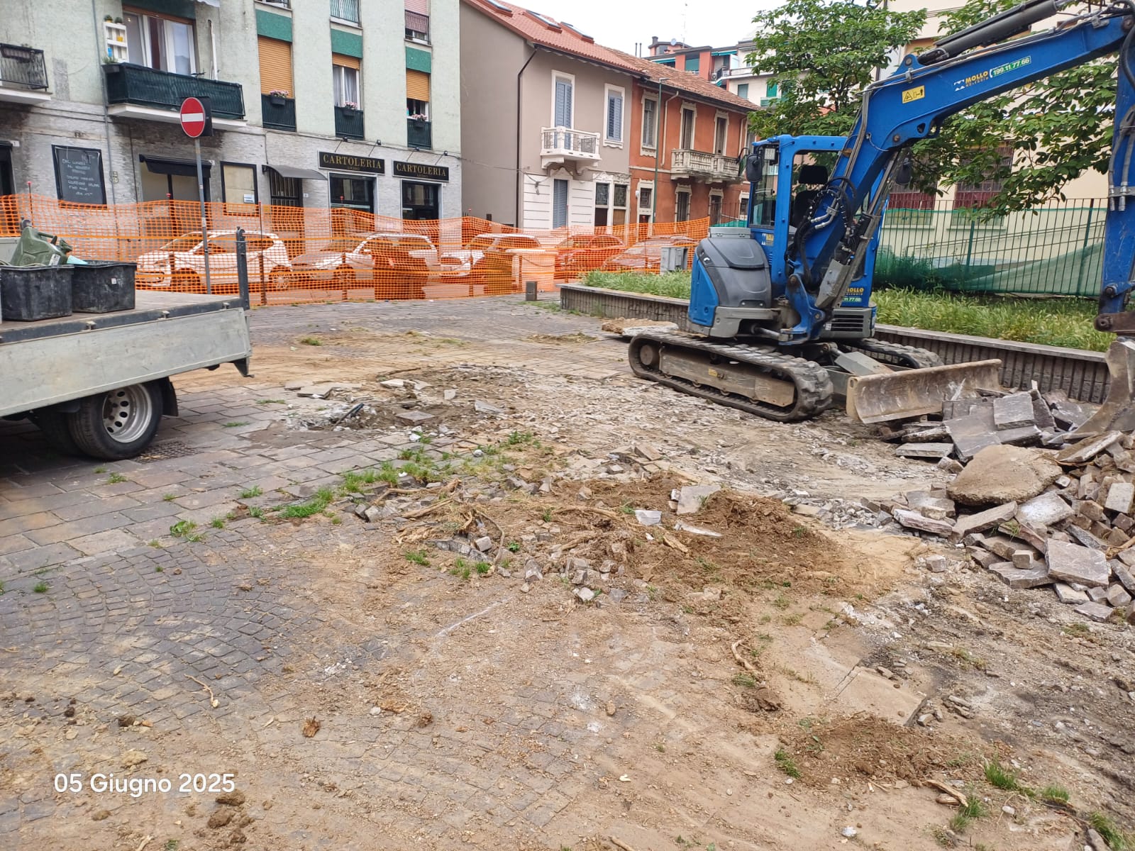 immagine di galleria 'Riqualificazione di piazza Trento e Trieste'