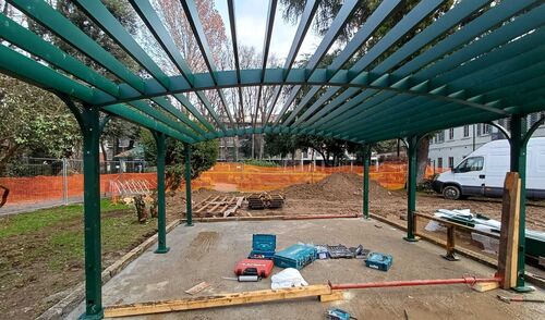 immagine di galleria 'Continua la riqualificazione del giardino di villa Mylius -seconda parte'