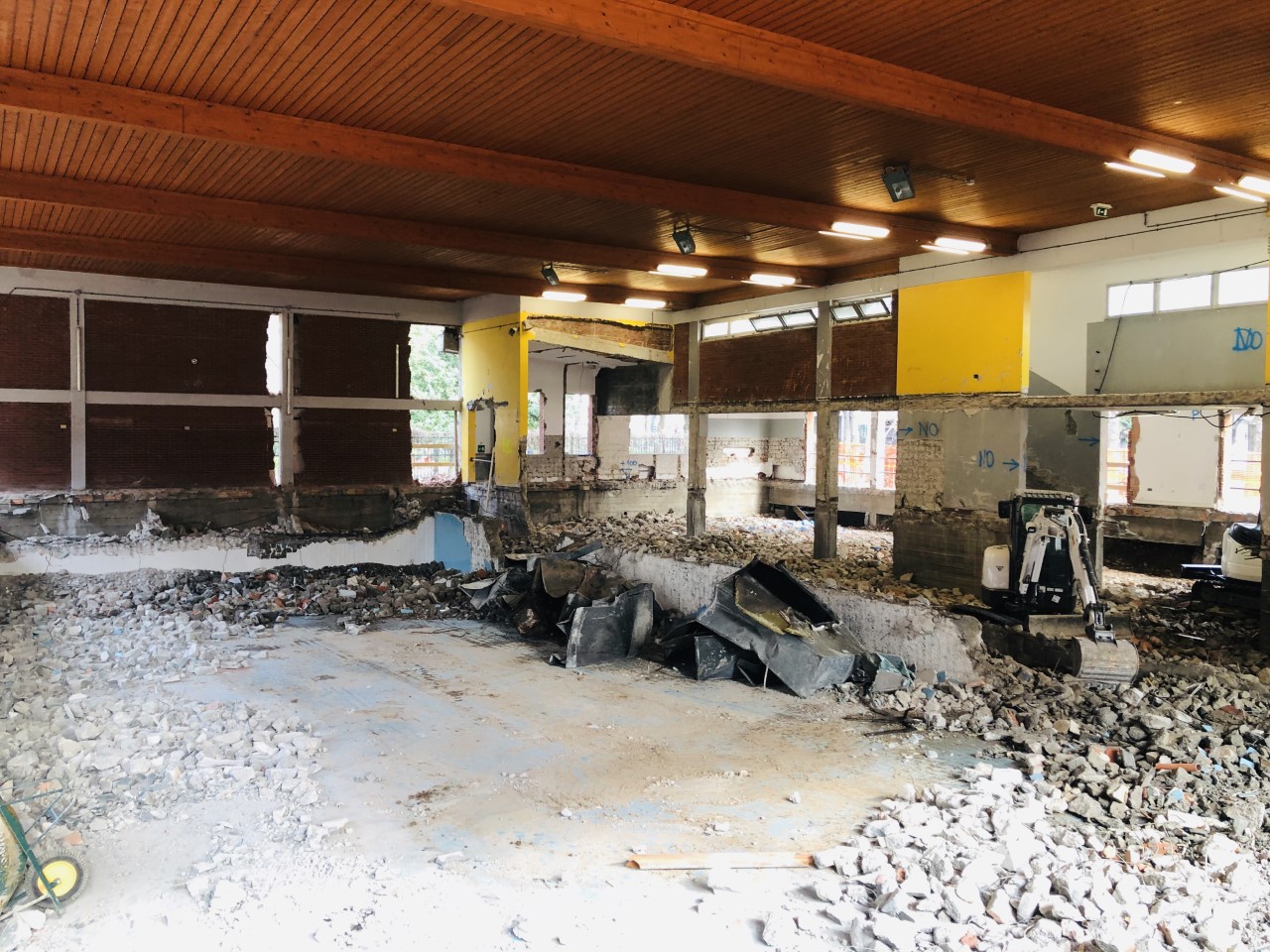 immagine di galleria 'Piscina De Gregorio'