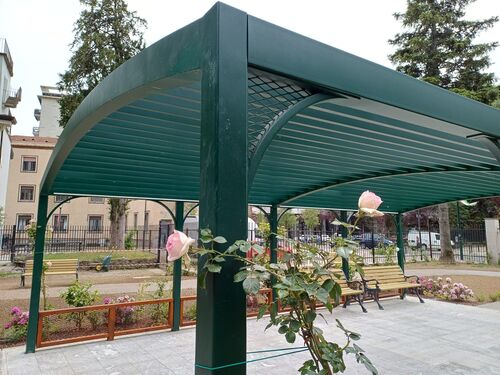 immagine di galleria 'Riqualificazione del giardino di villa Mylius - seconda parte'
