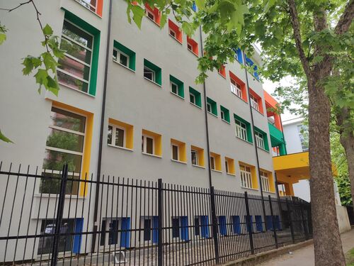 immagine di galleria 'La riqualificazione della scuola Marzabotto'