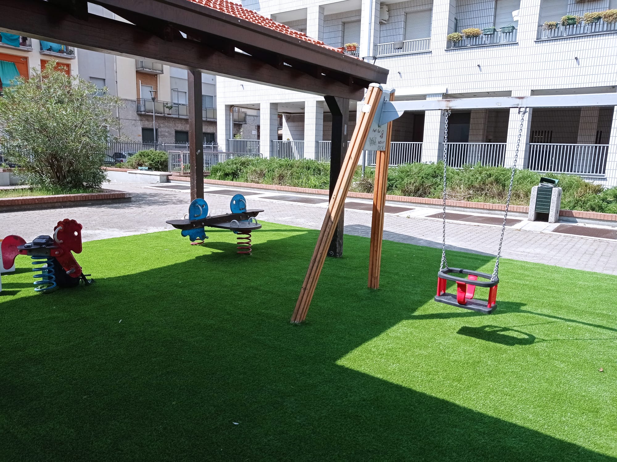 immagine di galleria 'Il Giardino delle colonne'