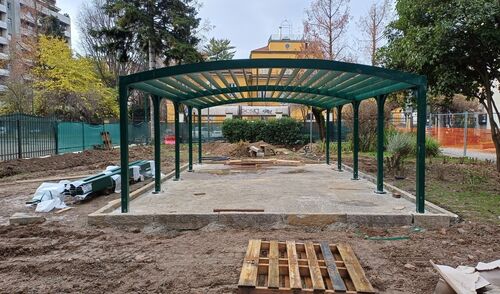 immagine di galleria 'Continua la riqualificazione del giardino di villa Mylius -seconda parte'