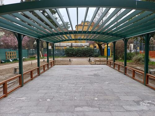 immagine di galleria 'Continua la riqualificazione del giardino di villa Mylius -seconda parte'