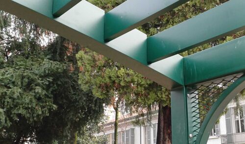 immagine di galleria 'Continua la riqualificazione del giardino di villa Mylius -seconda parte'