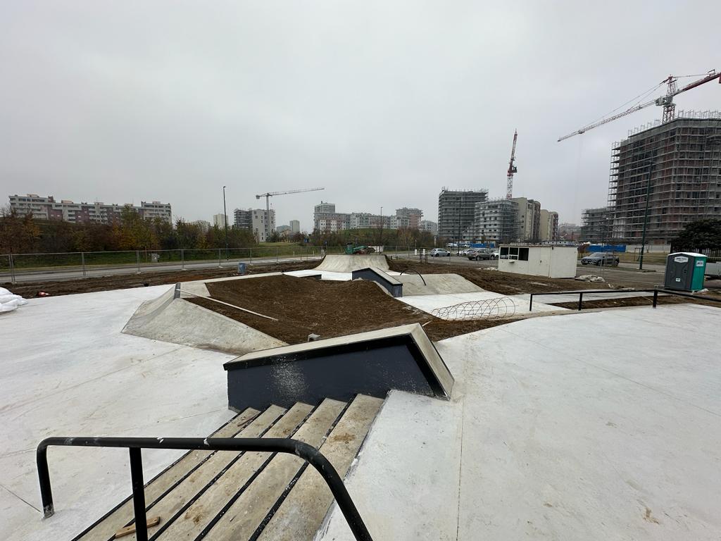 immagine di galleria 'Sixth plaza: le foto del cantiere dello skatepark nel Parco di Cascina Gatti'