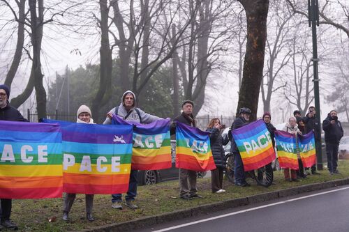 immagine di galleria 'La Fiamma Olimpica accende Sesto!'