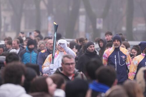 immagine di galleria 'La Fiamma Olimpica accende Sesto!'