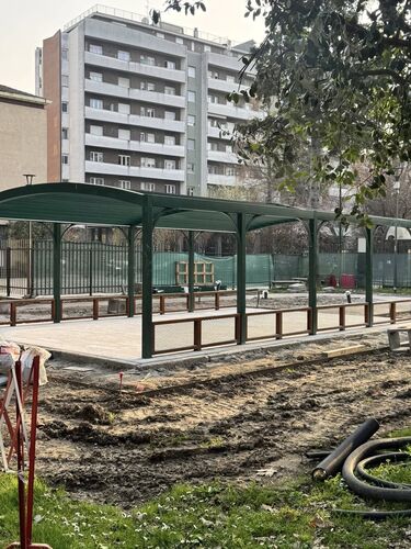 immagine di galleria 'Continua la riqualificazione del giardino di villa Mylius -seconda parte'